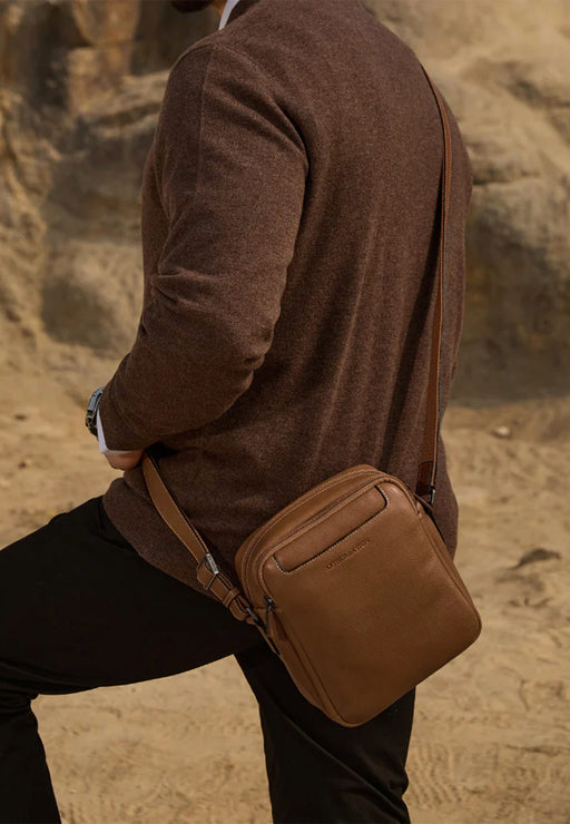 Sacoche Arthur & aston 2428 leon 2428-09 B COGNAC