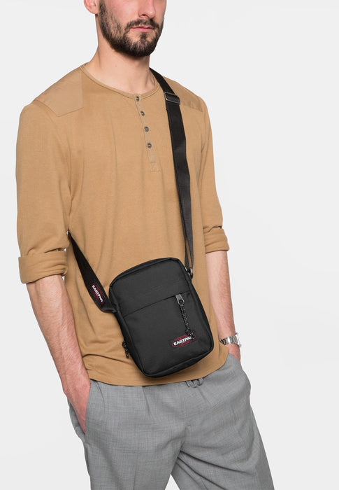 Sacoche Eastpak Authentic Ek045008 008 BLACK