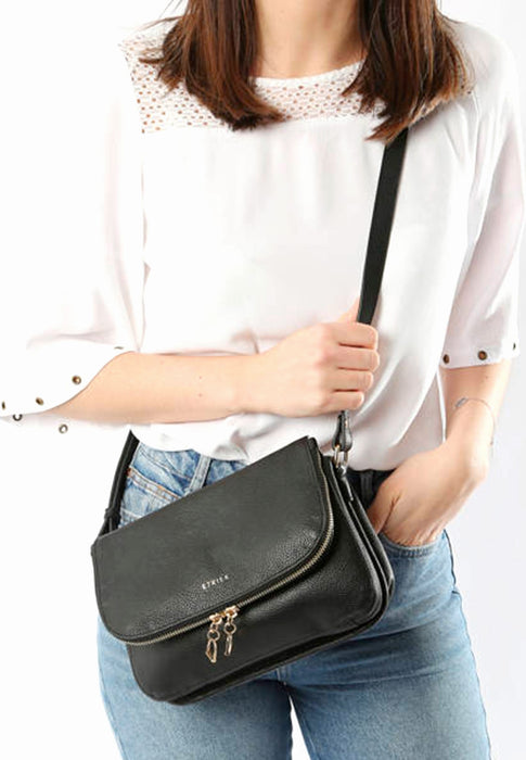 Etrier Sac bandouliere Tradition Etra059m 01 noir 01 NOIR